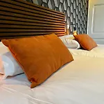 Restaurant De Roode Leeuw Hotel 3*