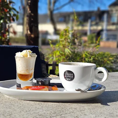 De Roode Leeuw Hotel