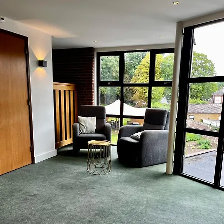 Restaurant De Roode Leeuw Hotel 3*