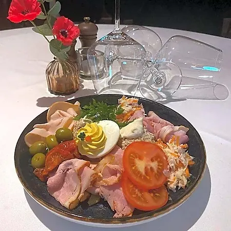 ホテル Restaurant De Roode Leeuw 3*