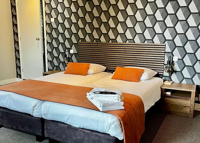 Hotel De Roode Leeuw