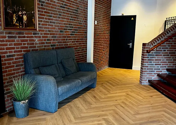 Hotel De Roode Leeuw