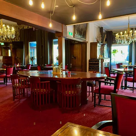 Hotel De Roode Leeuw 3*