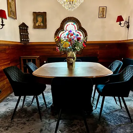 Restaurant De Roode Leeuw ホテル