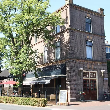 De Roode Leeuw Hotel 3*